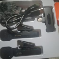 Wireless Mircophones 2 Pack 