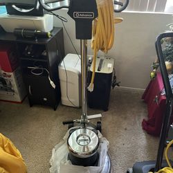 Advance Pacesetter 17HD 01330A 17" Heavy-Duty Single Speed Rotary Floor Cleaning Machine - 120V, 175 RPM