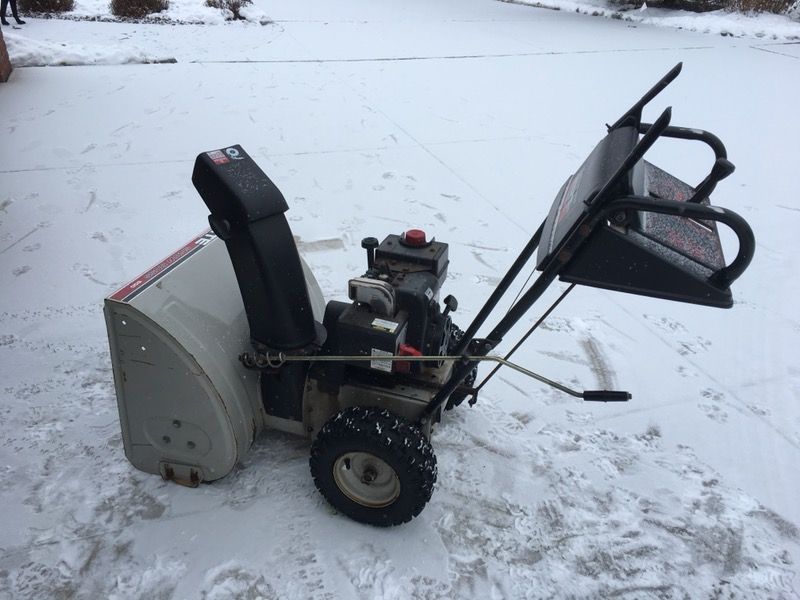 White Snow Boss 500 SnowBlower