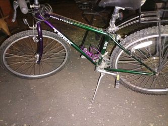 TREK SINGLETRACK 930
