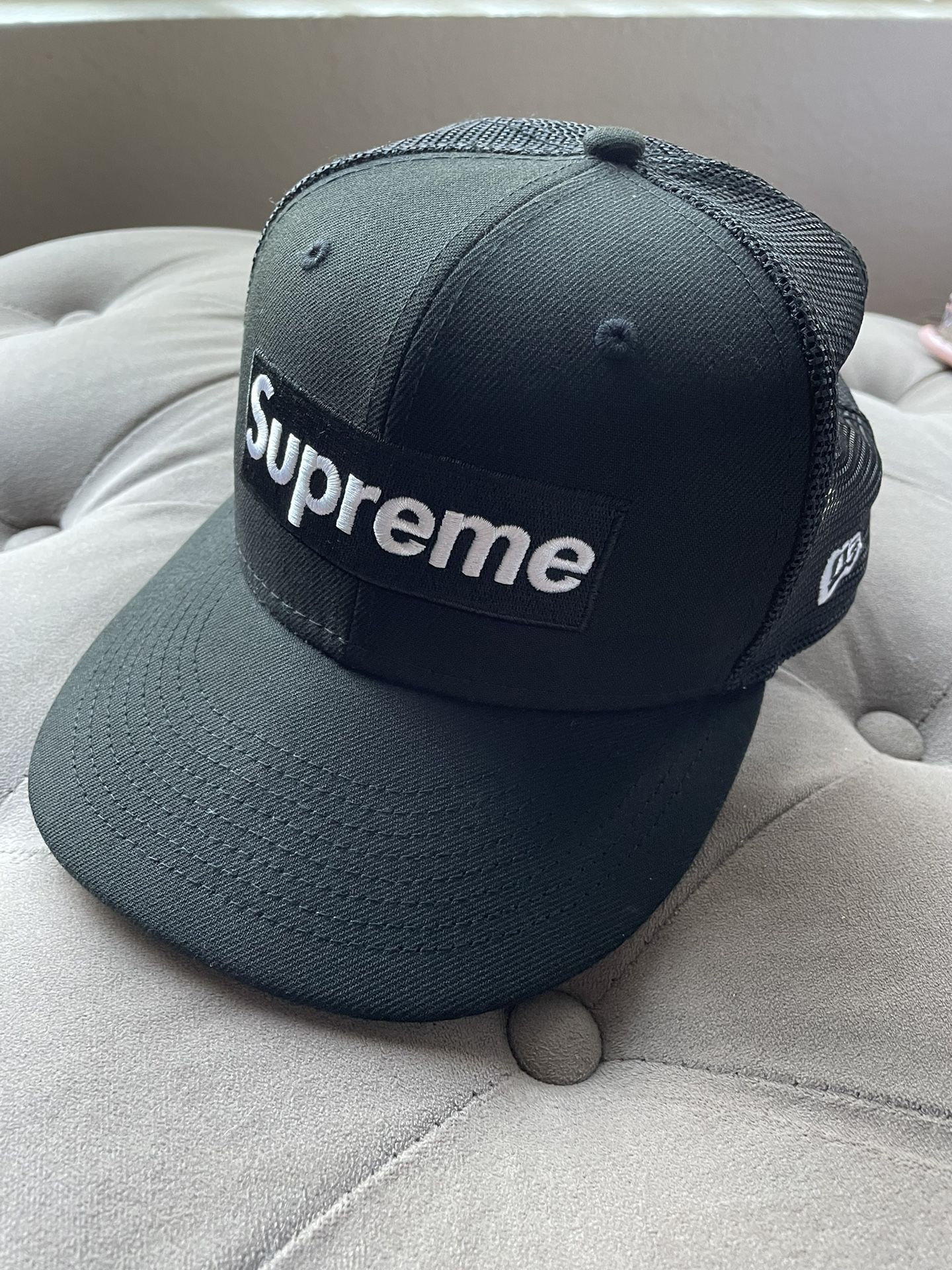 New era Supreme Box Logo Mesh Back New Era