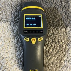 General tools, moisture for water damage, and mold prevention excellent condition