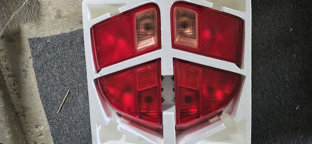 2001-2003 HONDA CIVIC TAIL LIGHTS