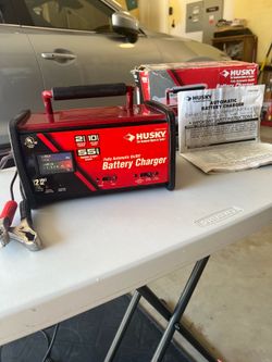 HUSKY BATTERY CHARGER