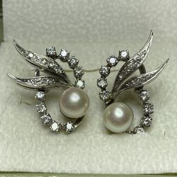 14k White Gold Diamond Pearl Earrings