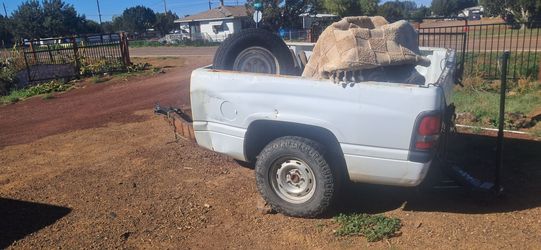 Dodge shortbed trailer with tittle