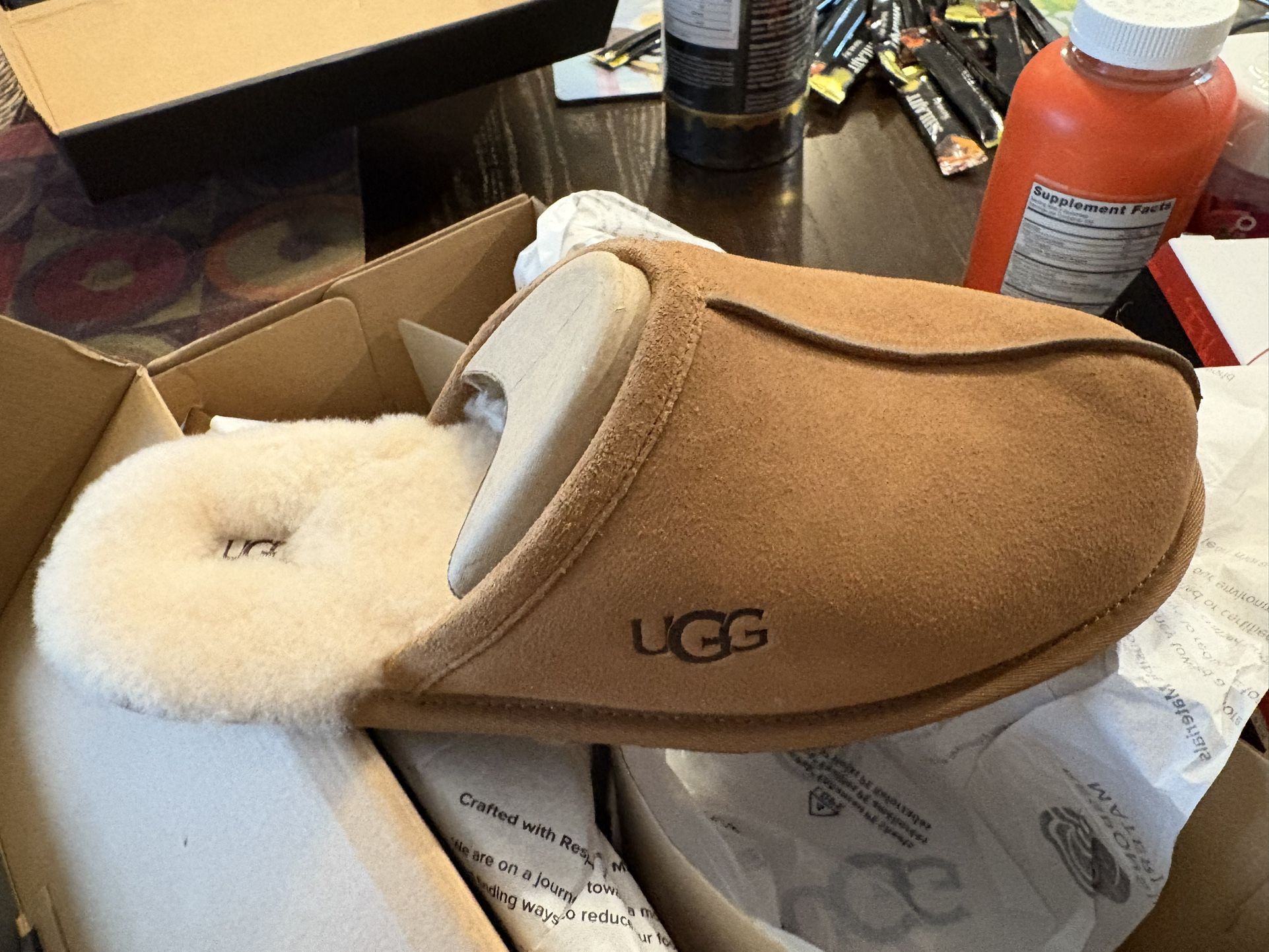 Ugg Slippers Men’s