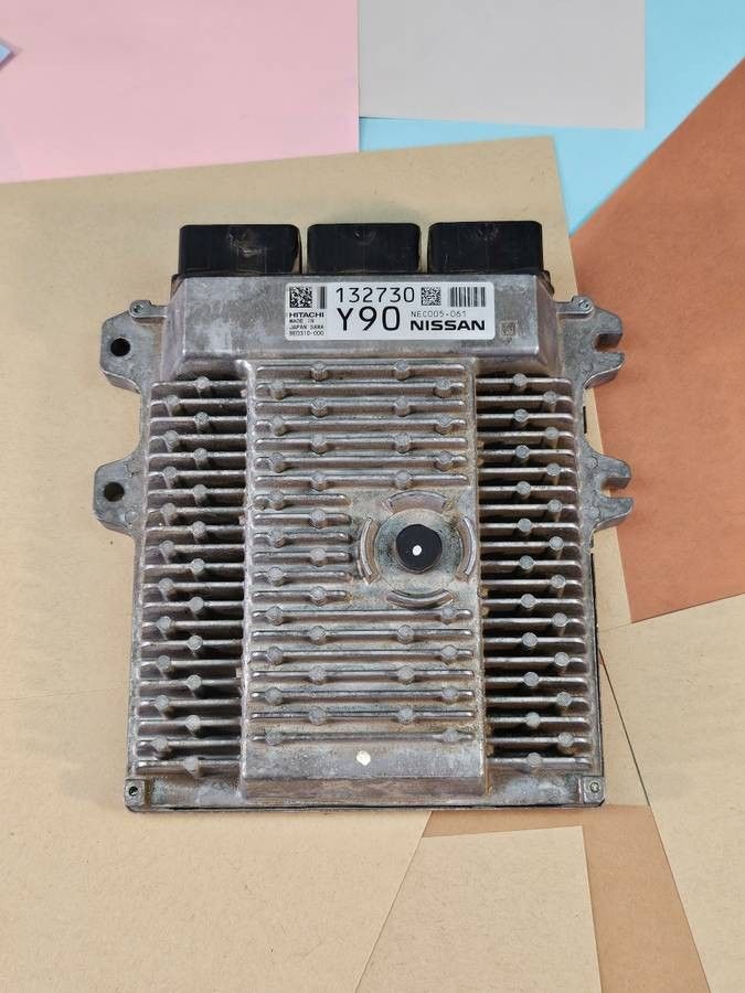 Nissan Infiniti BROKEN ECU Computer NEC005-061 Y90 BED310-000