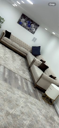 Sectional / sofa