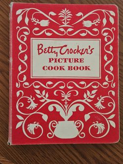 Vintage Betty Crocker Picture Cookbook 1950 first edition 5-ring hardcover