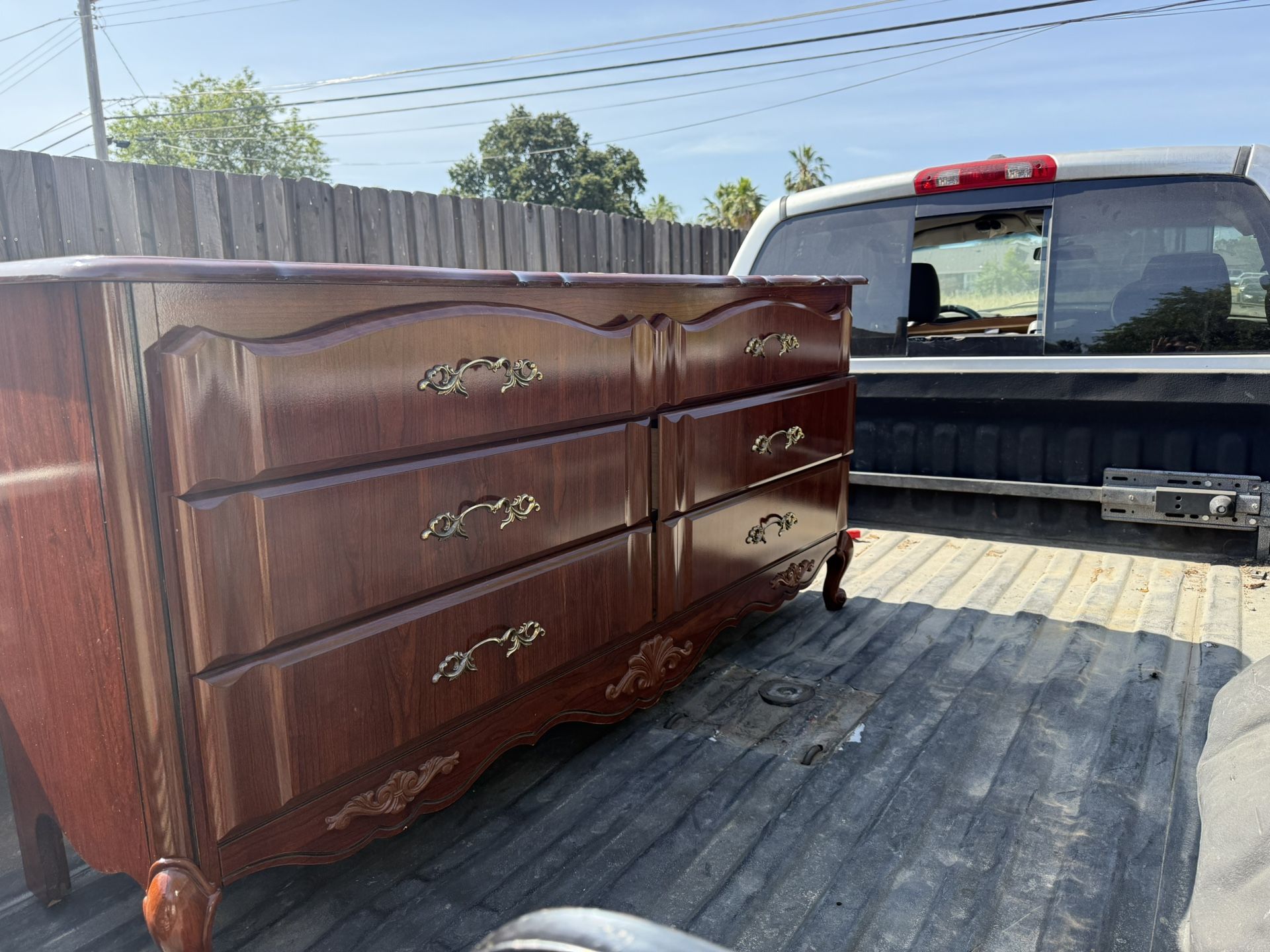 Free Dresser w/ Mirror