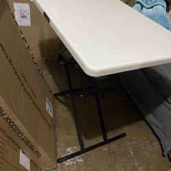 Folding Table (White)