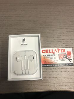 Apple original earphones for iphone 6s and below