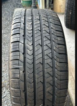 Like New - Goodyear Eagle Sport 235/45/17 All Season -only 1 Available