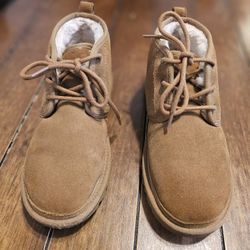 UGG Shoes Size 9  For Men 