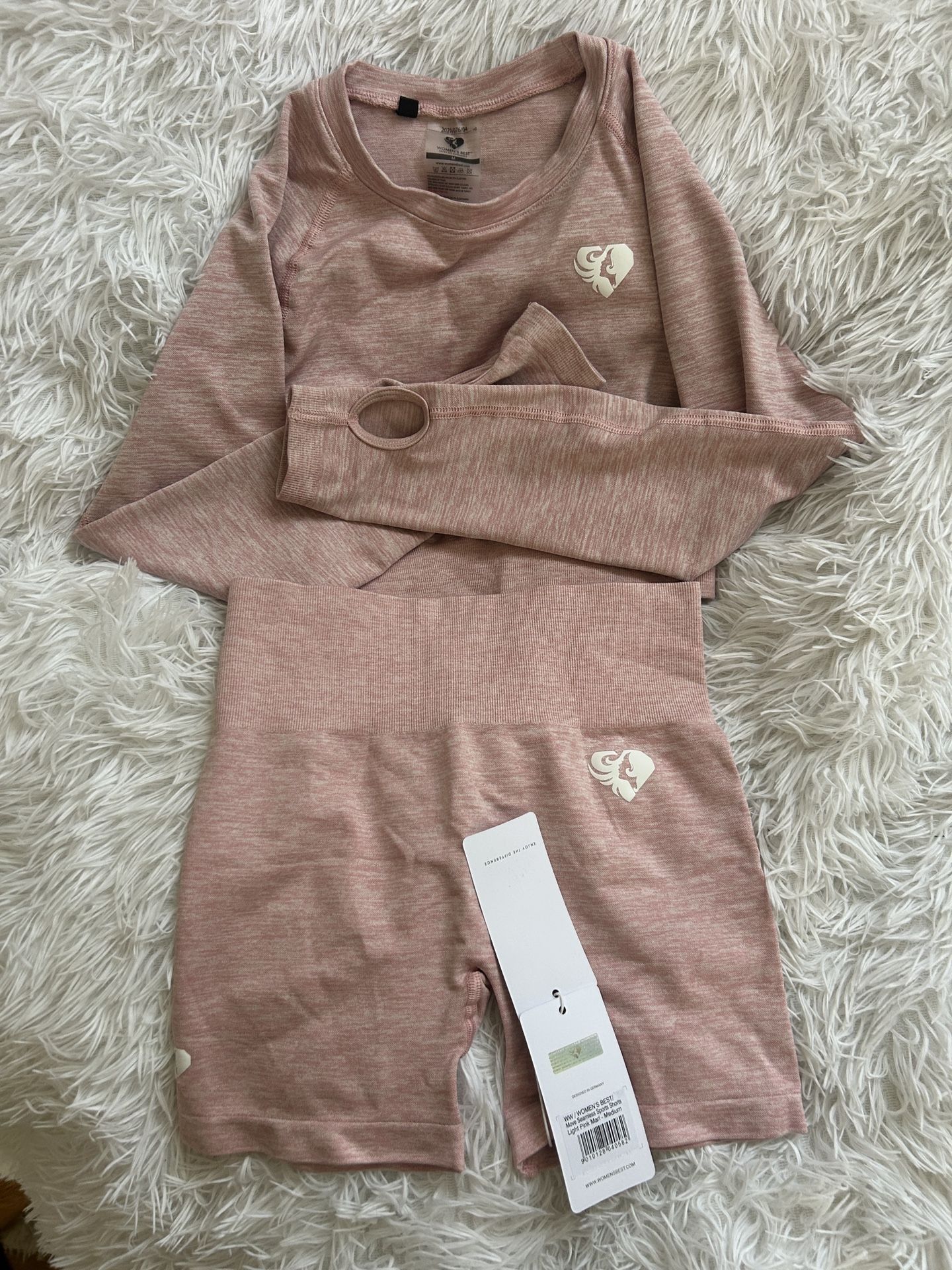 Women’s Best Move Seamless Shorts And Cropped Long Sleeve