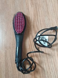 Cepillo Para Planchar El Cabello Marca Simple Straight.
