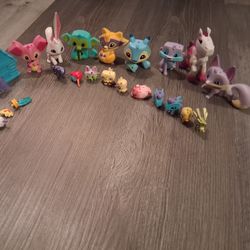 Animal Jam Toy Lot