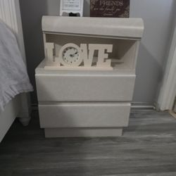    2 Modern Nightstands   Color Beige  