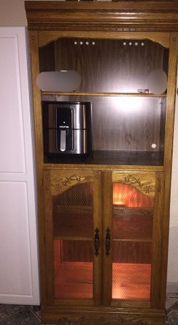 China hutch with lighting