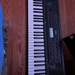 Yamaha PSR-E273