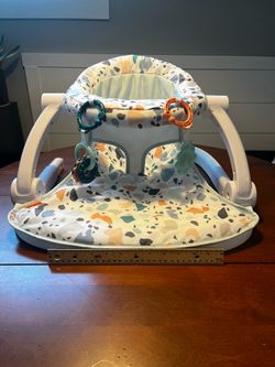 Fisher-Price Portable Baby Chair Sit-Me-Up Floor Seat With Developmental Toys & Machine Washable Seat Pad, Pacific Pebble