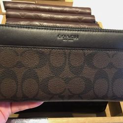 Brand New Coach Wallet ($250 MSRP)