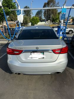2017 Nissan maxima