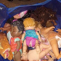 Bundle Of 16 Dolls All Working