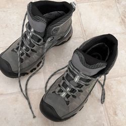 Keen snow boots
