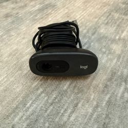 Logitech 720p USB Webcam – HD Video, Built-In Mic, Plug & Play