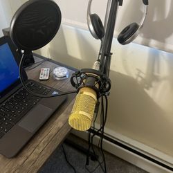 Studio Set