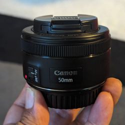 Canon EF 50mm F/1.8 STM Lens in EXCELLENT Condition 