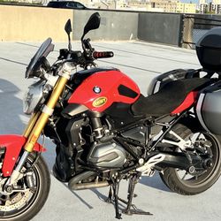 2017 BMW R1200R Motorcycle