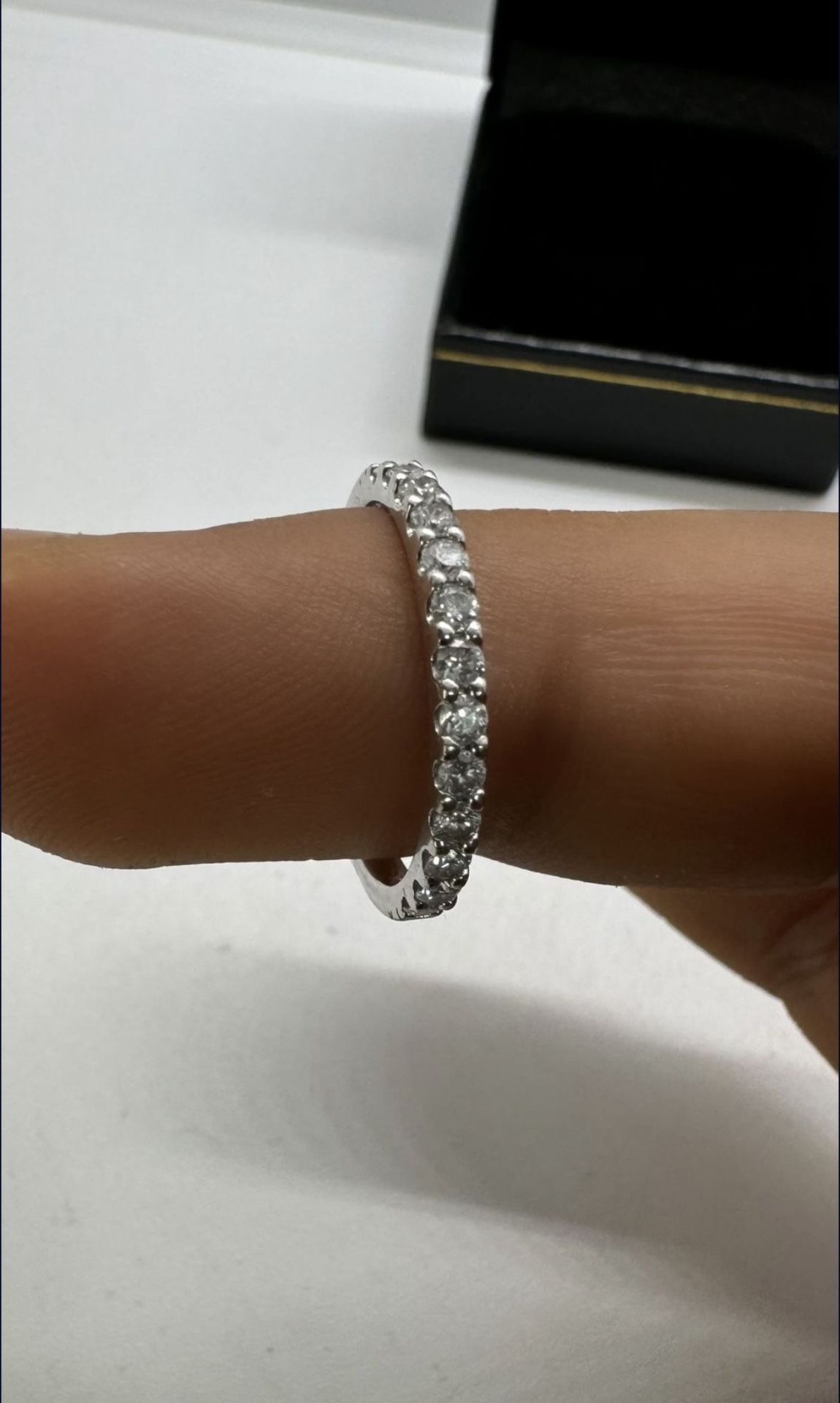 Ladies Diamond Band Ring 14k Gold