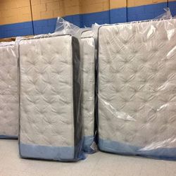 24/7 Same Day Delivery Se Habla Espanol Single Twin Mattress 99 Full 159 Queen Bed 179 King 229 Cali King 229 All Sizes Available 