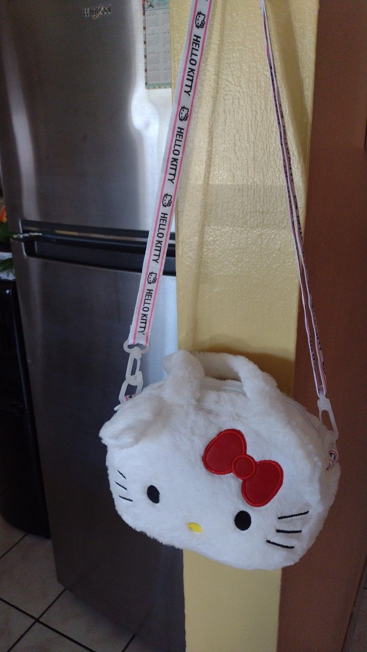 Hello Kitty purse