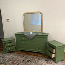 Magical Set ✨🎨Ashley Furniture/ Solid Wood 