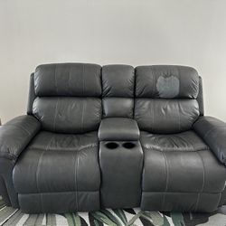 Double recliner - normal Wear And Tear 