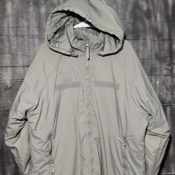 USGI PARKA EXTREME COKD WEATHER GEN3 LEYER 7 COMBAT SIZE MEDIUM REGULAR 