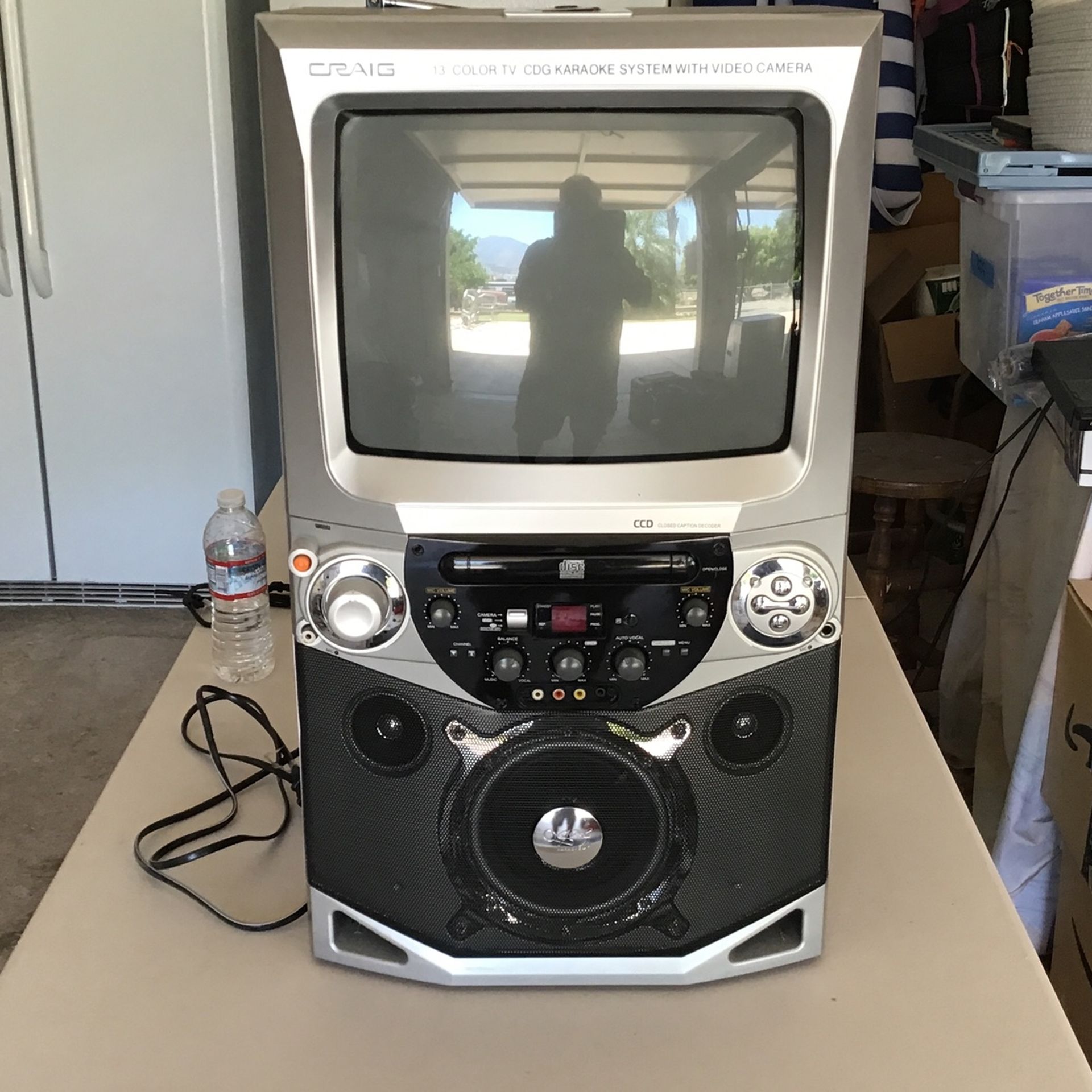 Craig Karaoke Machine With Video ,CDs, Microphone