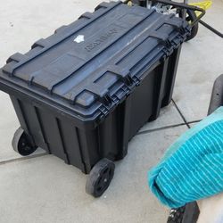 like new husky big tool box