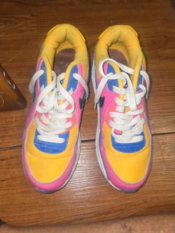 Tennis shoes sizes 4y-5.5y