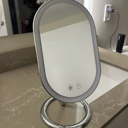 Rechargeable Vanity Mirror
