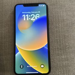 iPhone 11 PRO max unlocked  ,