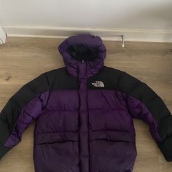 The North Face Puffer Jacket – Purple/Black – Men’s Large (Great Condition)