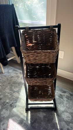 Kitchen Basket And Holder