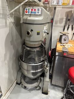 60 qt Globe mixer