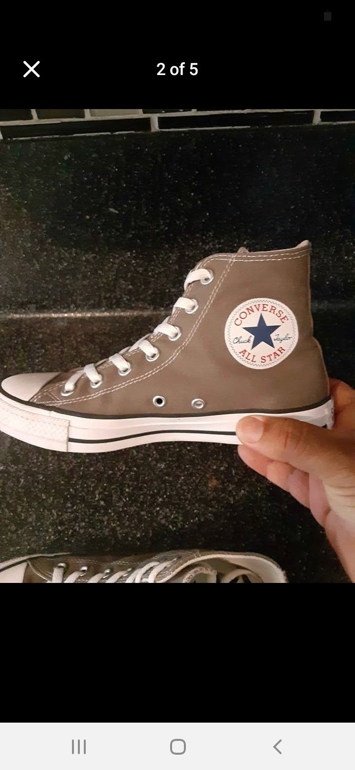 Converse womens 7 Good Condition