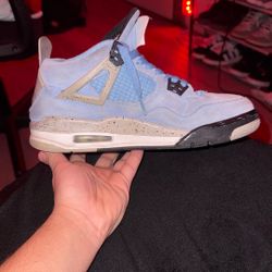 Nike Air Jordan 4 Retro University Blue (size 7 in mens)